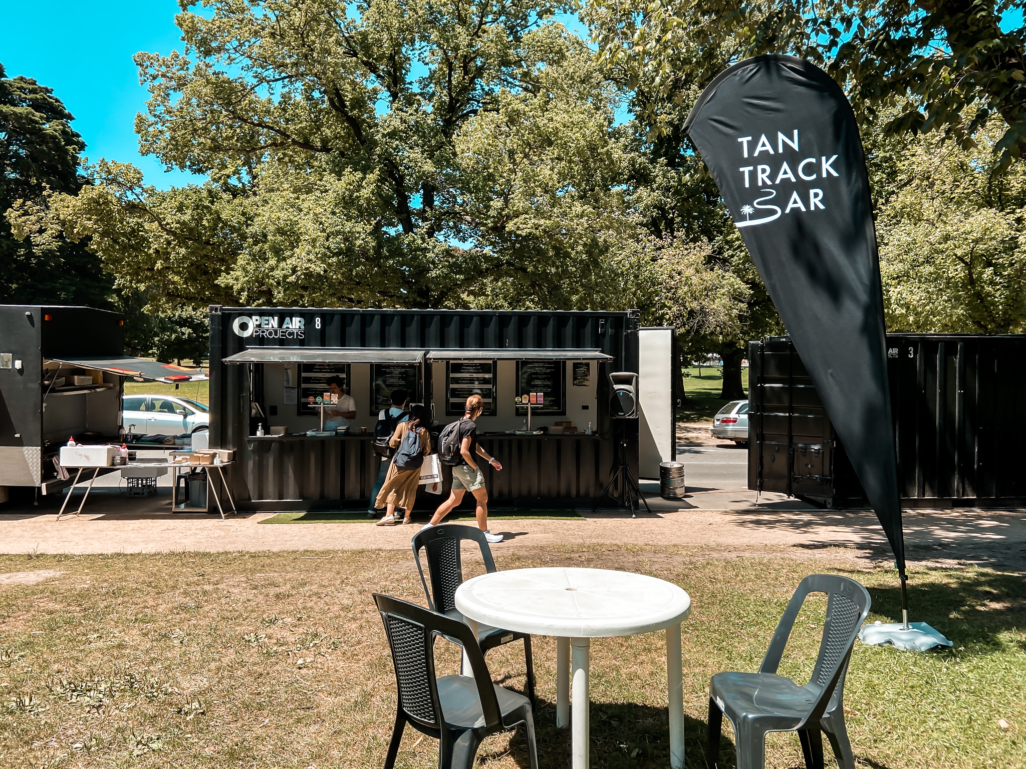Melbourne's Pop Up Tan Track Bar 